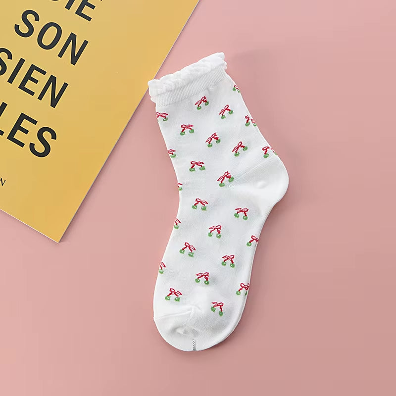 Embroidery Fashion Women Black White Butterfly Dog Cat Hip Hop Simple Long Street Skateboard Spring Autumn Socks for Girls