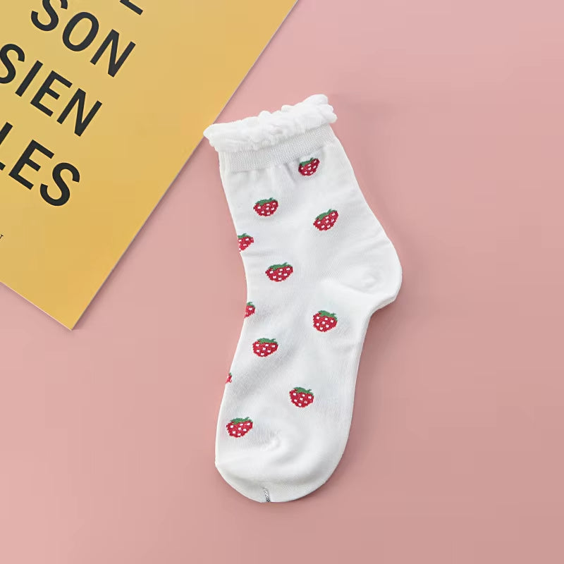 Embroidery Fashion Women Black White Butterfly Dog Cat Hip Hop Simple Long Street Skateboard Spring Autumn Socks for Girls