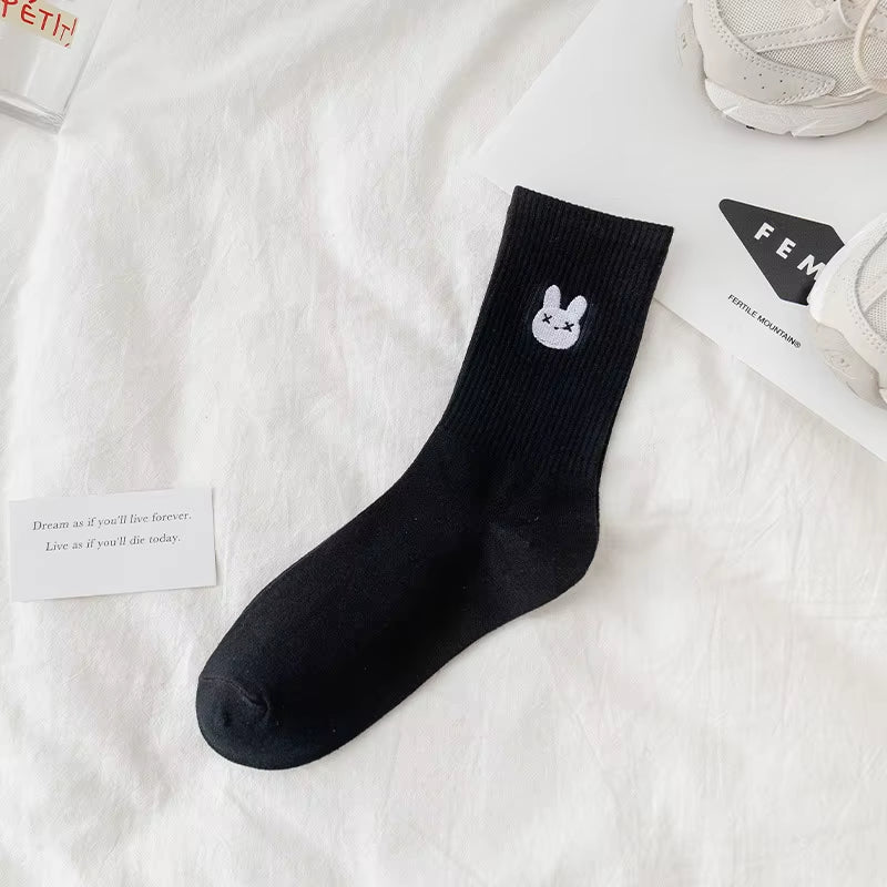 Embroidery Fashion Women Black White Butterfly Dog Cat Hip Hop Simple Long Street Skateboard Spring Autumn Socks for Girls