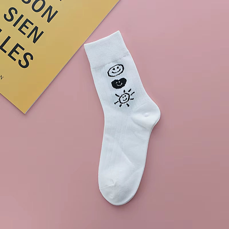Embroidery Fashion Women Black White Butterfly Dog Cat Hip Hop Simple Long Street Skateboard Spring Autumn Socks for Girls